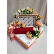 gubahan frame mas kahwin c/w bekas rantai tangan(peach)