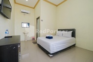 Grand Kencana Guesthouse Syariah near Wisata Bahari Lamongan Mitra RedDoorz