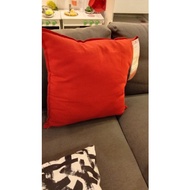 Bantal sofa Ikea-merah