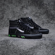 Vans SK8-Hi Black Samurai Graffiti
Vance Official Black Unique Graffiti Style Casual Vulcanized Snea