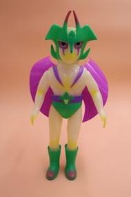 日本限定版 デビルマン Devilman 惡魔人 續光 夜光 ver.Medicomtoy sofubi