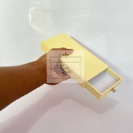 Sliding hardbox Size 18.5 x 8.5 x 2 cm I Gift box I Hampers I Giftbox