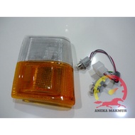 TOYOTA FRONT CORNER LAMP CORONA TT132TOYOTA CORONA TT132 212-1535