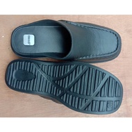 Asadi Crocs Men Shoes.