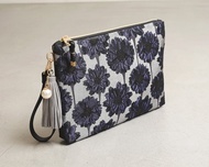 Goodnight Daisy clutch bag
