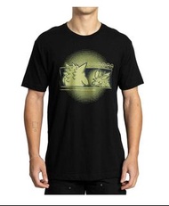 英國Pokemon Center【代購】Pokemon Opening Scene T-Shirt Game Boy 遊戲開場戰鬥場景 Tee