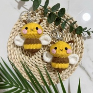 [PO] Crochet bumble bee keychain | Anniversary Graduation Christmas Gift | Cute bee | Handmade bee | Amigurumi