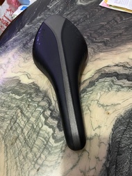 Fizik 單車坐墊鋼軌