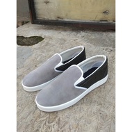SHOES BIG SIZE/ JUMBO SHOES SLIP ON SHOES SIZE 44-47/ 1 ON 4