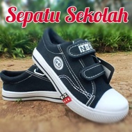 Durable adhesive NB school shoes for kindergarten and elementary school men and women