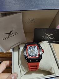 籌醫藥費，ONOLA 品牌ON3827時尚防水石英矽膠帶手錶，便宜售~~~