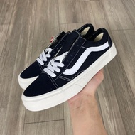 Vans Old Skool Vans Sneaker In Black And White For Men And Women