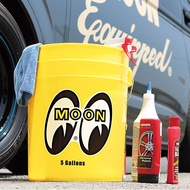 MOONEYES Bucket (5 Gallons) Yellow