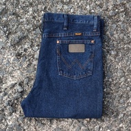 W27/37 Second-Hand Wrangler Jeans Model 936DSD Actual Waist Measurement 37" Total Length 47" Leg End
