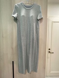 Uniqlo灰色透氣洋裝