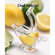 Portable Plastic Manual Lemon Squeezer Juicer Transparent Lemon Press Juicer Manual Small Fruit Juicer