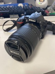 Nikon D5600 body + 18-140mm kit