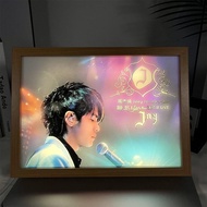 【现货】Jay Chou's peripheral funds周杰伦灯光画Jay床头灯画小夜灯JAY装饰画演唱会灯画ins氛围灯画Jay Chou's light painting Jay's bedside light painting Xiao Ye