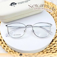 กรอบแว่นทรง Cat eyes กรอบไทเทเนียม สั่งตัดได้ทั้งสายตา/กรองแสง รุ่น B-2293