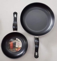 READY STOK Teflon Set 2 Pcs Fry Pan Set 18 cm dan 25 cm / Gratis Packing Dus dan Bubble Wrap / Teplo