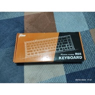 Royal Kludge RK R65 QMK Mechanical Keyboard 65% Hotswap Wired Detachable Type-C Gasket