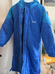 TYR 藍色上水褸 10碼