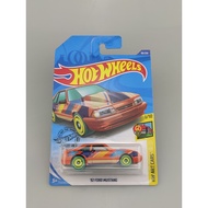 Hot Wheels C4982 Toy Carriage model Small Hot sport Train FORD MUSTANG 92d MUSTANG