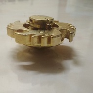 Base Beyblade Besi Lama Tinggi