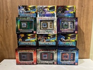 （現貨）1 自然靈魂 銀藍色 2 深海救星 藍橙色 3 噩夢軍團 紅黑色 4 風之守衛 綠黑色 5 鋼之帝國 黑紅色 0 病毒剋星 珍珠白金色 數碼暴龍機 超代彩色  1 Nature Spirits