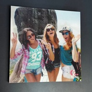 8寸x8寸方形光柵相塊; EVA泡棉基座; 附3M Command 膠貼; 可貼牆