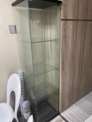 ikea玻璃展示櫃