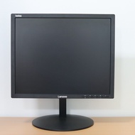 Lenovo ThinkVision LT1913PA 19" Monitor ปรับสูงต่ำหมุนจอได้ จอแบบสแควร์ พร้อมสายไฟ ac สาย vga