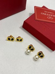 Valentino V Logo 耳環