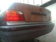 寶馬 BMW E36 318 325 零件車拆賣後視鏡儀表板鋁圈方向盤保桿尾燈引擎蓋大燈座椅發電機壓縮機音響冷氣面板