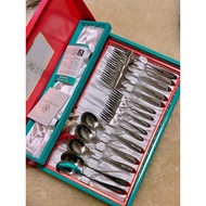 Fine Dining YUMI KATSURA Made in Japan 18-10 Stainless Steel Cutlery Set 15-Piece Brand New