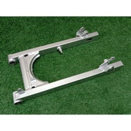 YAMAHA Y110NEW/OLD SS SS110 SWING ARM WITH ARM BUSH (SILVER)