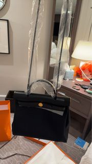 Hermes Herbag 31 Black/Gold 黑色內縫