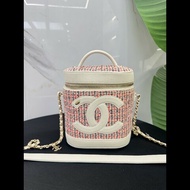 CHANEL限量毛呢水桶包 化妝包