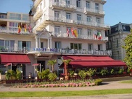 依雲薩瓦酒店 (Savoy Hotel Evian)
