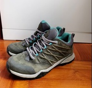 North face Gore-tex 行山鞋