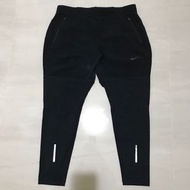 二手衣/ NIKE DRY 男款 黑 快乾 跑步 訓練 透氣 縮口 長褲 /現貨7-8成新/ 717777-010