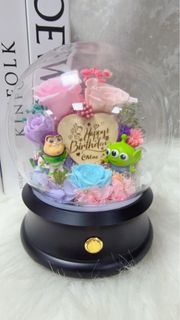 藍芽喇叭 胡迪 巴斯光年 玻璃球 粉紅玫瑰 藍玫瑰 永生花 燈 玫瑰 保鮮花 花束 公仔花 玻璃罩 玻璃瓶繡球花 花 生日 禮物 情侶 閨蜜 畢業 結婚禮物 情人節禮物 母親節禮物  畢業禮物 畢業花