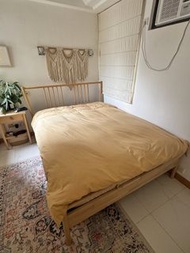 Queen Size（大号双人）床架，含床垫及4个储物箱