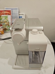 Delonghi Nespresso Lattissima Touch F521 咖啡機