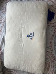 泰國天然乳膠枕頭枕芯護頸椎助睡眠