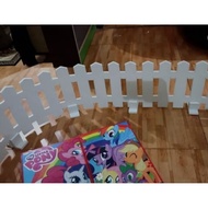 30CM FENCE PACKAGE 2M LENGTH + 6PCS EVA ATI SPONGE DECORATION FENCE READING CORNER FENCE HEART SPONG