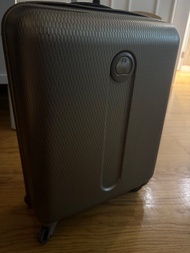 DELSEY 22 Inch Carry on luggage 超薄，超輕巧 可以上飛機 法國大使行李箱 22寸 喼 篋 商務用 Business