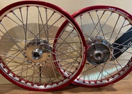 ชุดล้อแดงเจาะตา 1.40x17 ดุมกระจก ใส่ เลือกรุ่นได้ W110i(2009-2020) W125i ปลาวาฬ / W125R W100S UBOX W