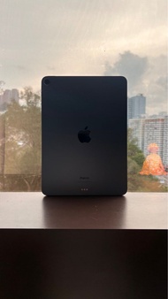 iPad Air 5 256GB  連Apple pen 極少用