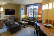 Studio Steps to Red Pine Gondola & Canyons Village Save 20% on 7 Nights!